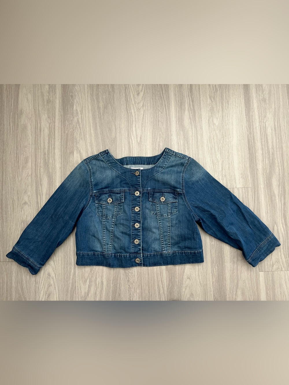 Torrid Denim Jacket Size 2 Medium Wash Stretch Jean Jacket Plus Size